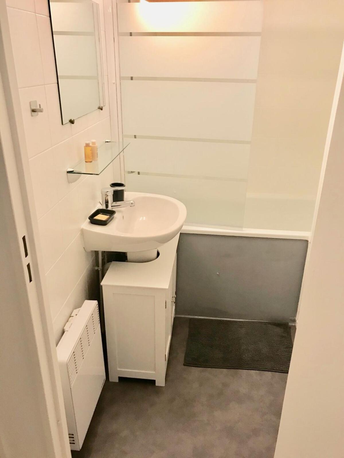 Apartamento Loft Sous Les Toits Lumineux - Capitole-Daurade-Esquirol - Wifi Toulouse Exterior foto